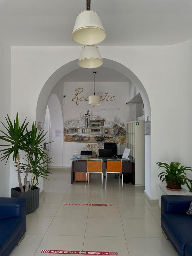 Hostel Cazino Nord Rooms Mamaia Buitenkant foto