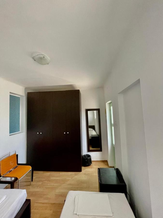Hostel Cazino Nord Rooms Mamaia Buitenkant foto