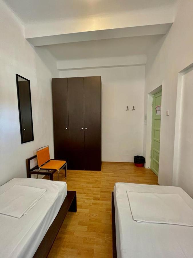 Hostel Cazino Nord Rooms Mamaia Buitenkant foto