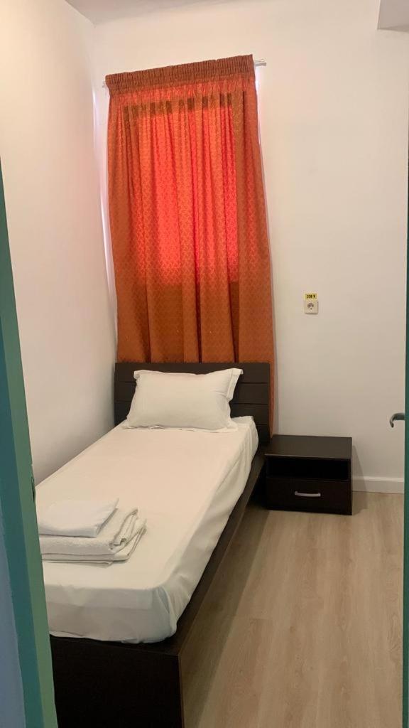 Hostel Cazino Nord Rooms Mamaia Buitenkant foto
