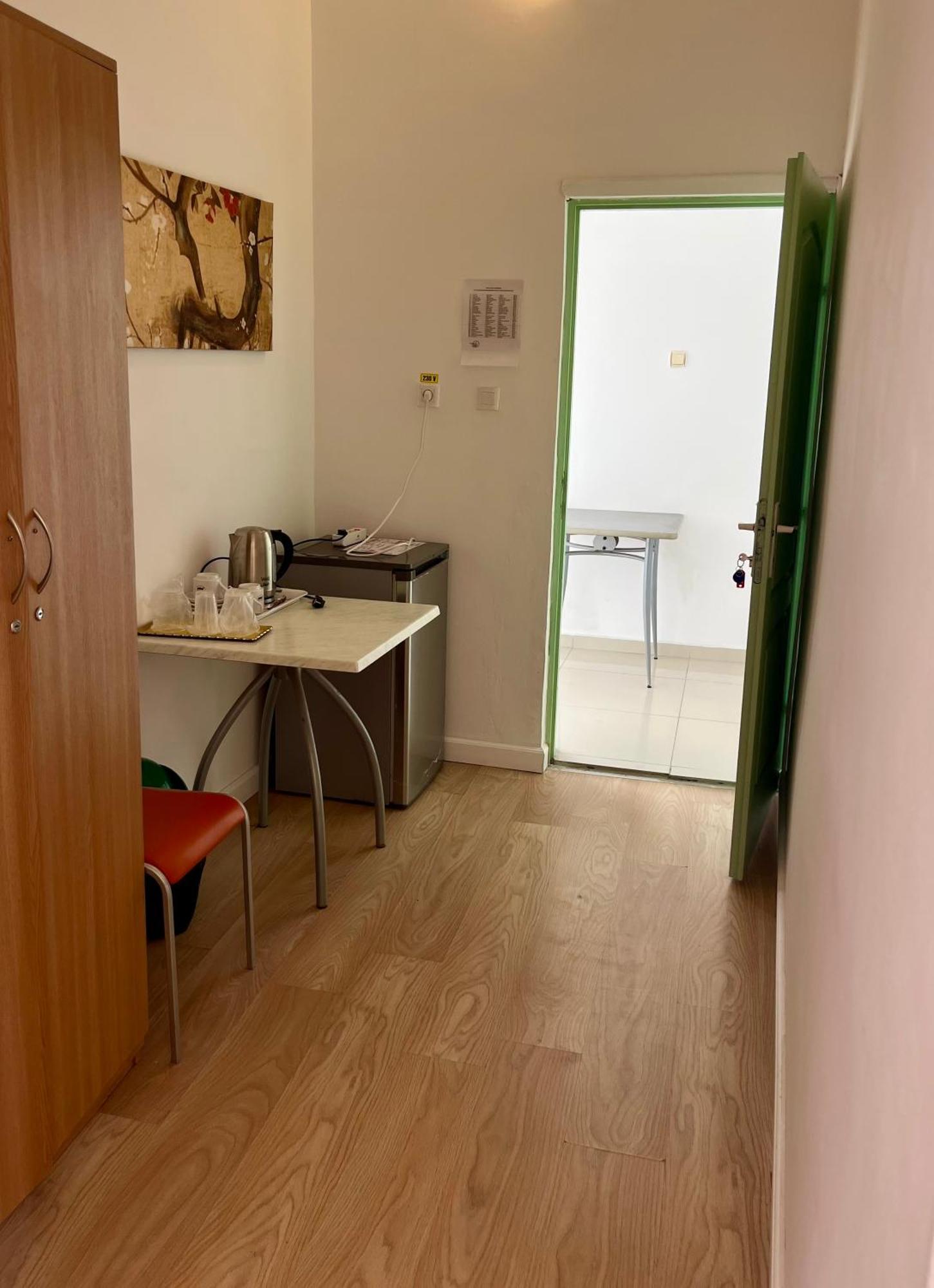 Hostel Cazino Nord Rooms Mamaia Buitenkant foto