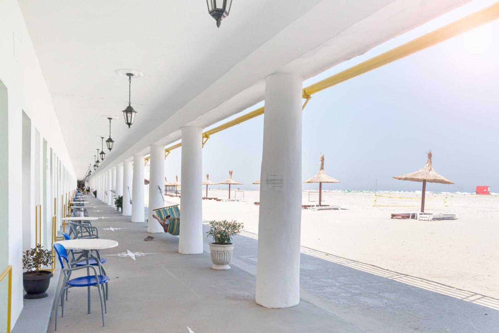 Hostel Cazino Nord Rooms Mamaia Buitenkant foto